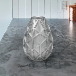 Vase triangles design